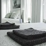 Апартаменты Lavilla - Two Bedroom With Balcony And Sea View Uti
