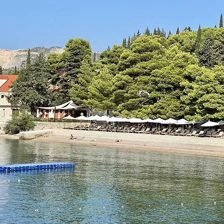 Apartman Lavilla - Two Bedroom With Balcony And Sea View Uti