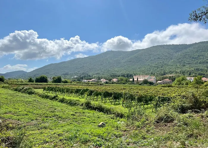 Lavilla - Two Bedroom With Balcony And Sea View Uti Apartament