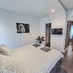 Lavilla - Two Bedroom With Balcony And Sea View Uti *