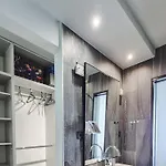 Lavilla - Two Bedroom With Balcony And Sea View Uti Daire Mlini