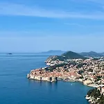 Daire Lavilla - Two Bedroom With Balcony And Sea View Uti