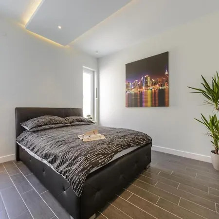 Lavilla - Two Bedroom With Balcony And Sea View Uti * Mlini