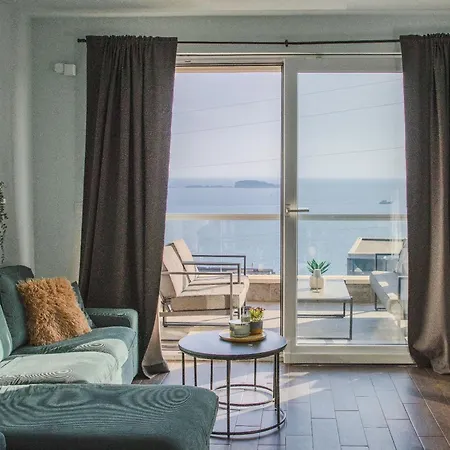 Lavilla - Two Bedroom With Balcony And Sea View Uti