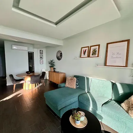 Apartment Lavilla - Two Bedroom With Balcony And Sea View Uti