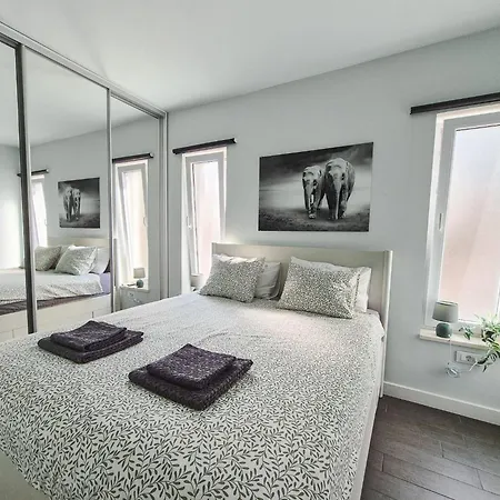 Lavilla - Two Bedroom With Balcony And Sea View Uti Apartmán Mlini