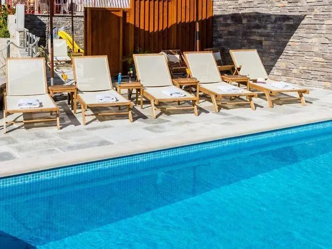 Apartment Lavilla - Two Bedroom With Balcony And Sea View Uti