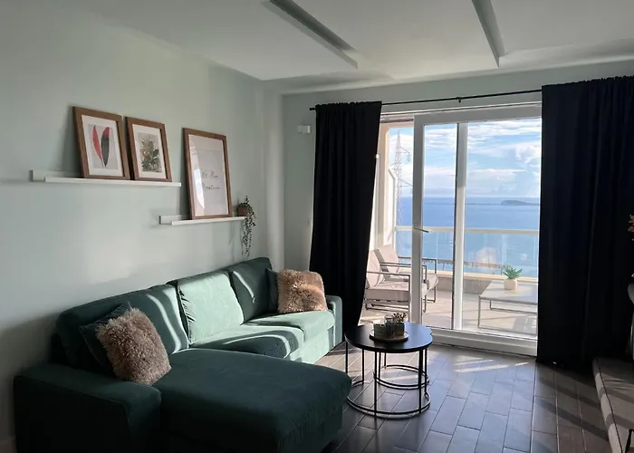 Apartment Lavilla - Two Bedroom With Balcony And Sea View Uti Mlini