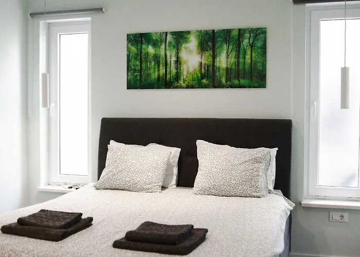 Lavilla - Two Bedroom With Balcony And Sea View Uti Mlini