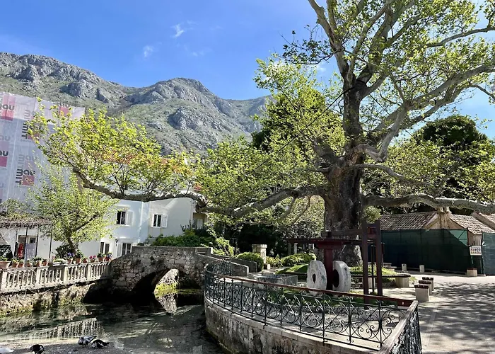 Lavilla - Two Bedroom With Balcony And Sea View Uti 아파트 *